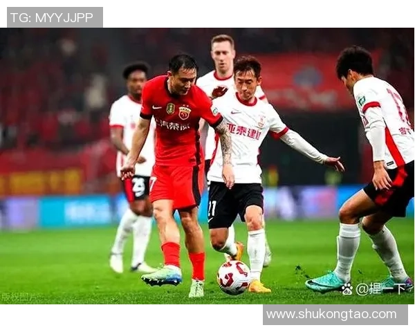 成都网球队以77分领跑奥运会积分榜展现强劲实力和团队合作精神